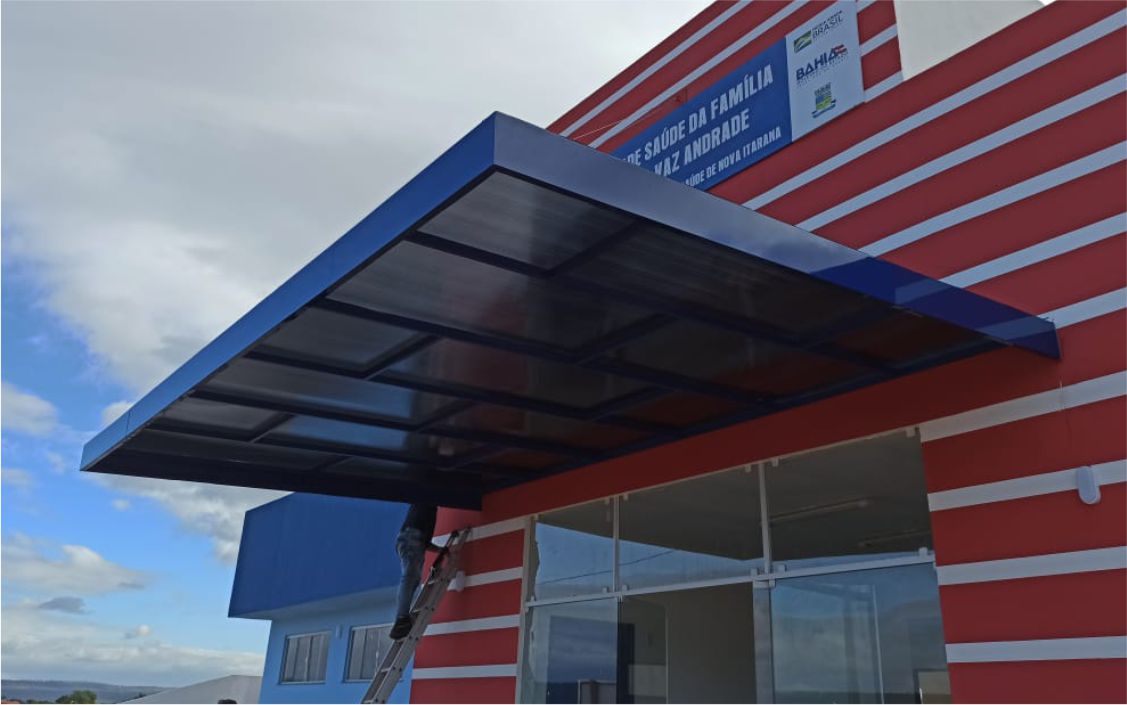 Cobertura em Policarbonato – Fachada Institucional - 02